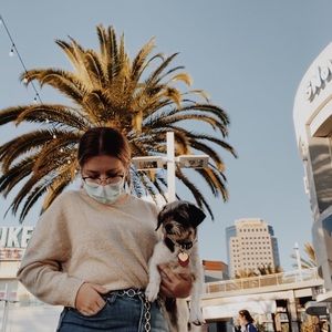 Meet your Posher, Charna